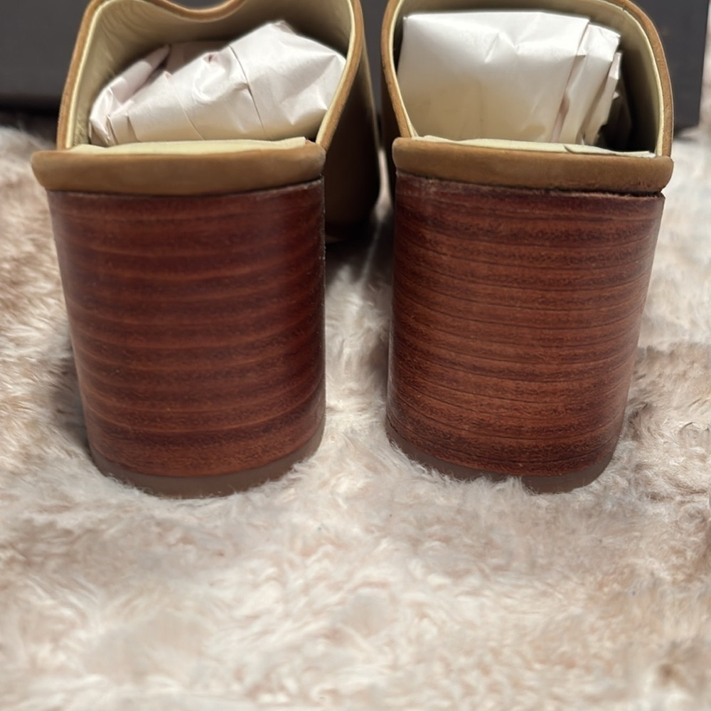 Nisolo All Day Heeled Leather brushed leather mule size 9, Sand with dust bag - Picture 4 of 16